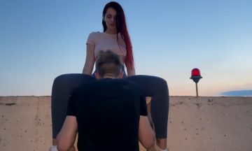 Outdoor Leggings Pussy Worship Femdom on Rooftop